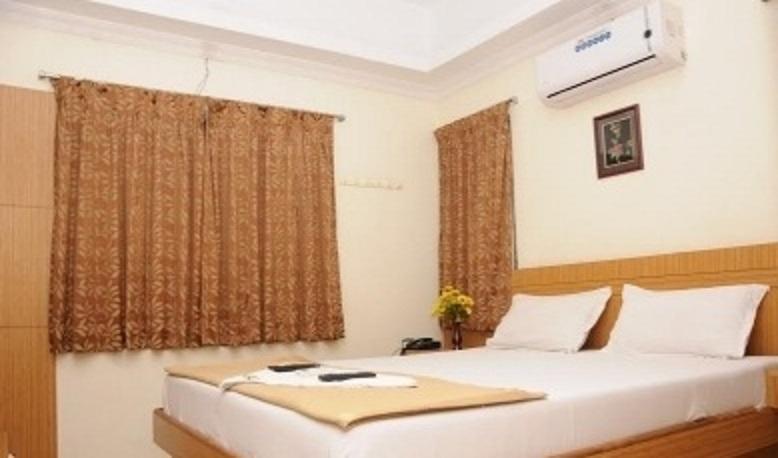 Sakthi Park Inn Csennai Kültér fotó