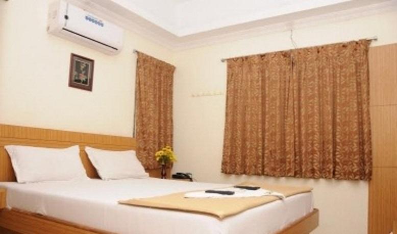 Sakthi Park Inn Csennai Kültér fotó